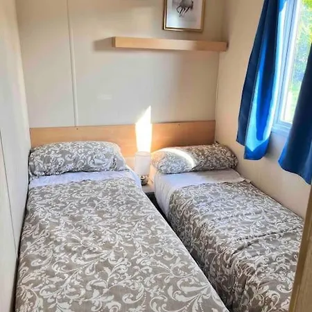 Lola'S Caravan. Your Home Away From Home. Parkeston Exterior photo
